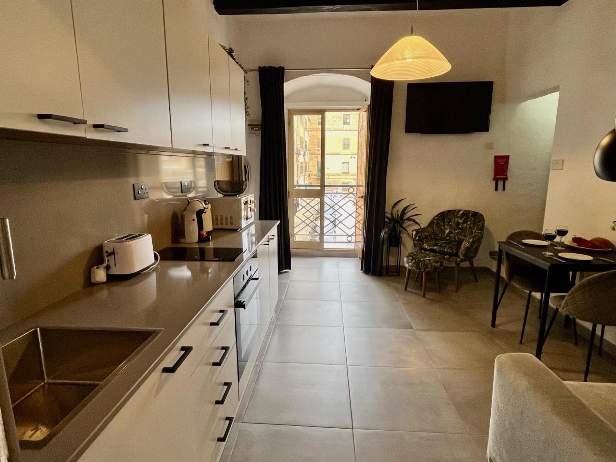 Cozy Flat. Swim Beach 2 Minutes Walk. The Old Valletta Mcri1-1 Buitenkant foto